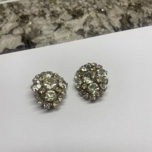 Vintage Gold Tone Metal Rhinestone Prong Set Clip On Clip-on Earring